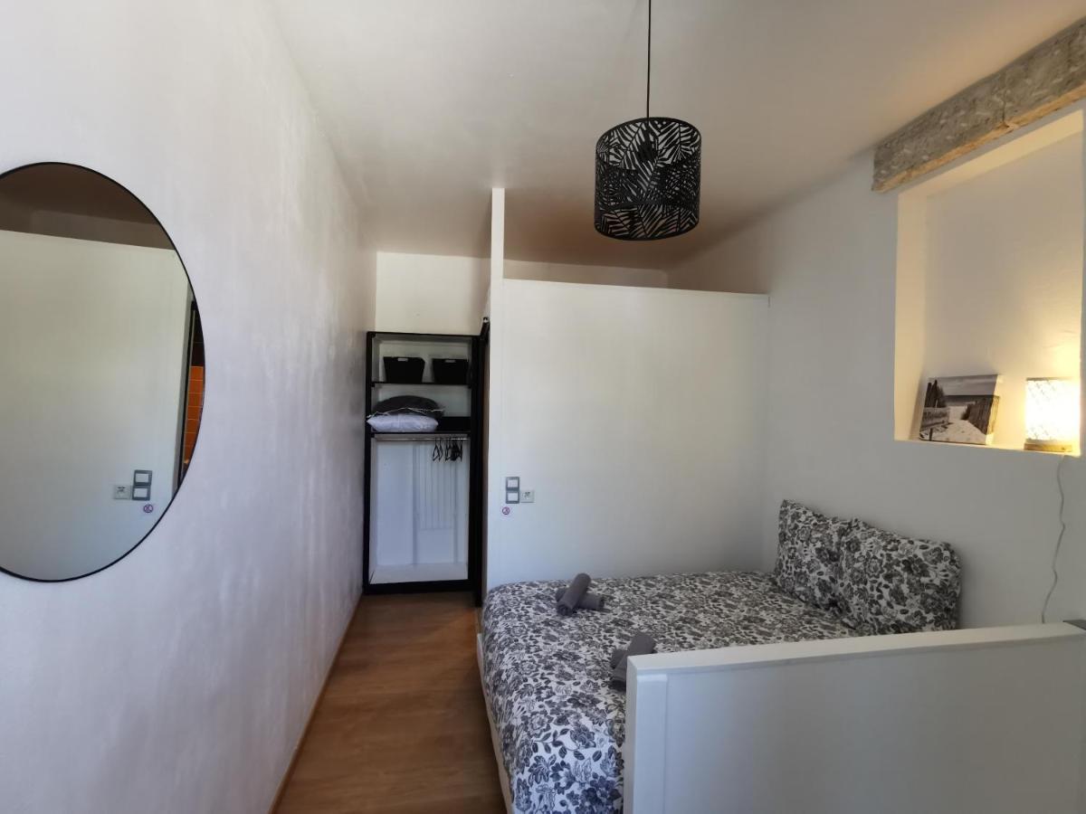 Charmant Appartement Dans Centre Meschers/Gironde Zewnętrze zdjęcie